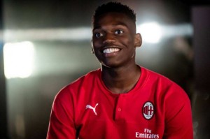  AC米兰续约莱奥受阻，经纪人索要顶薪合同  