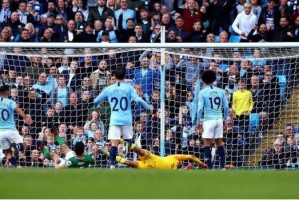  霍芬海姆主场遭遇争议判罚不敌门兴