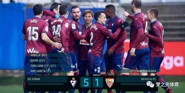  拜仁慕尼黑主场强势发力，完胜劲旅巩固榜首地位