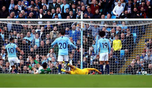  霍芬海姆主场遭遇争议判罚不敌门兴