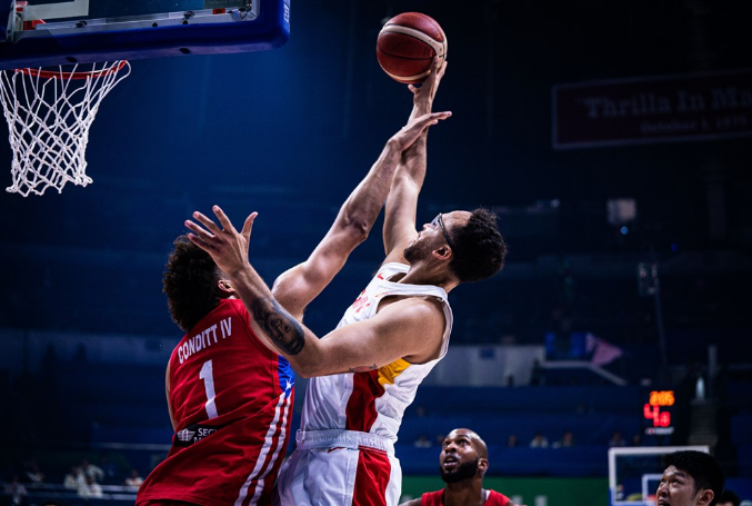  卡昂老将宝刀未老，替补登场头球扳平关键战役